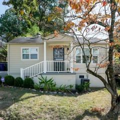 Cozy North Shore Cottage - GREAT location, Pet friendly!