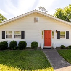Kid-friendly 3/2 Home, 3 Mins to Downtown + Deck