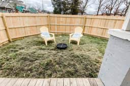 Downtown Charm - 2BR, Private Backyard