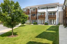 Southside Chatt Townhouse - GREAT Location!