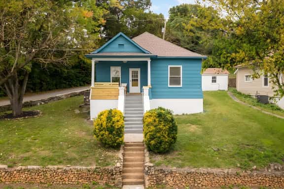 North Chatt Blue Bungalow - 2BR, Pet Friendly, Minutes to Downtown! - Image 1