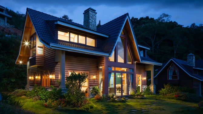 Why Booking Directly with Yellow Door is Better Than Airbnb
